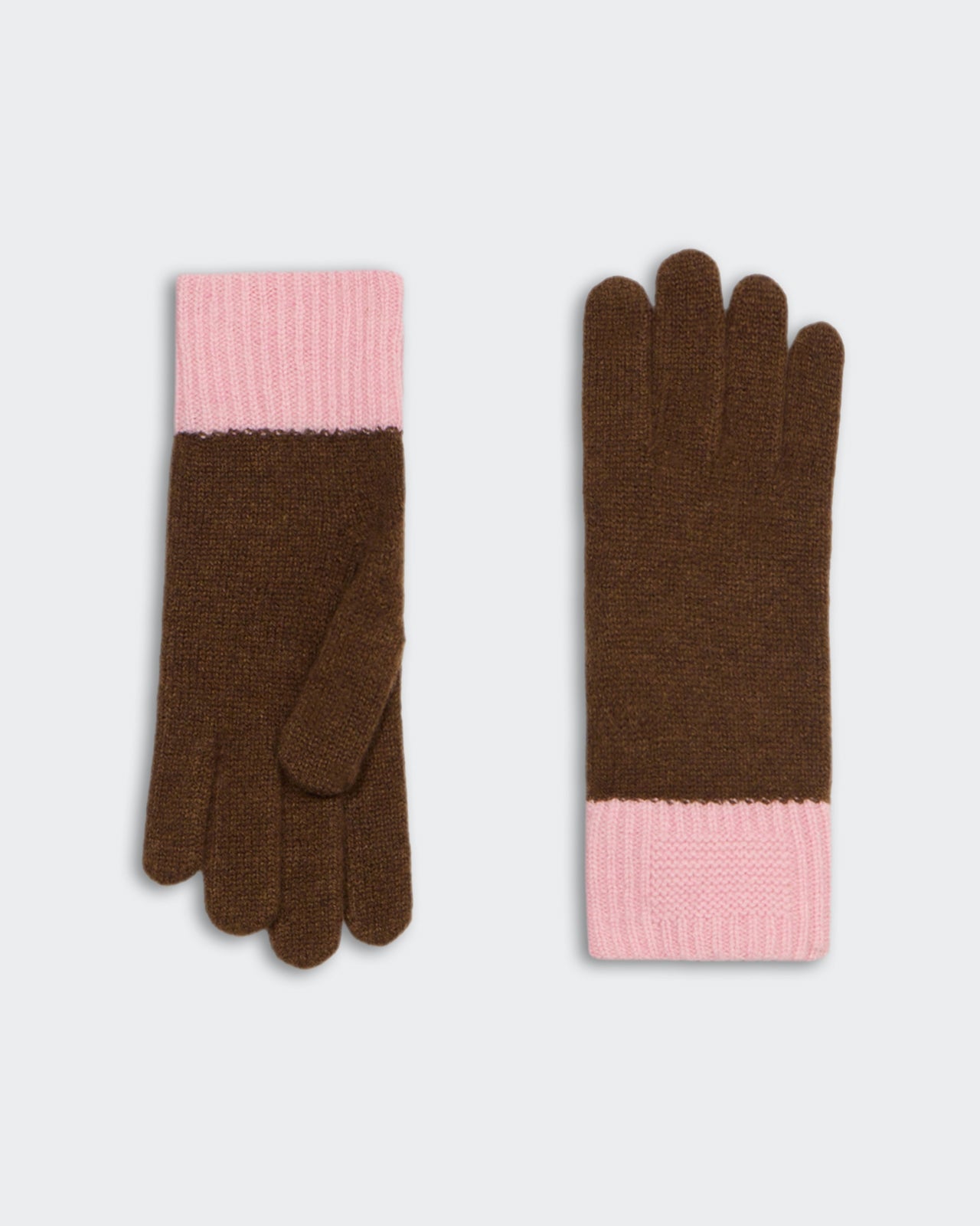 Soft knit gloves in chestnut brown with pink ribbed cuffs, designed for warmth and comfort.