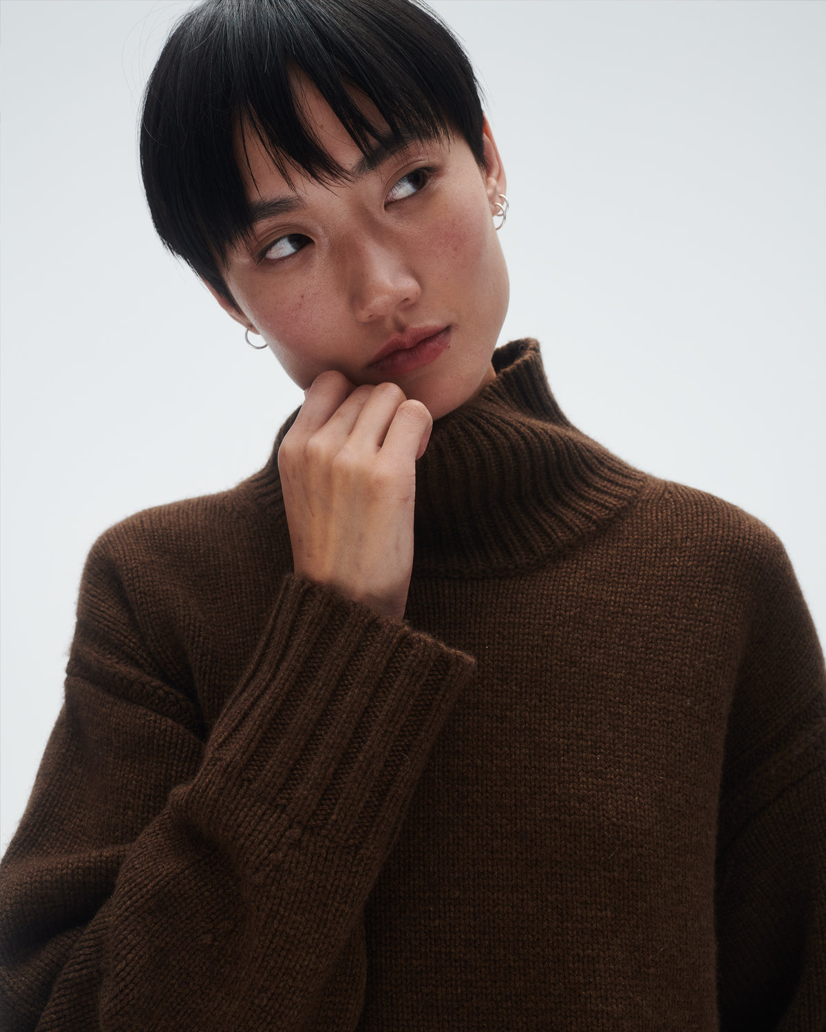 Cozy Turtleneck In Cashmere - Chestnut