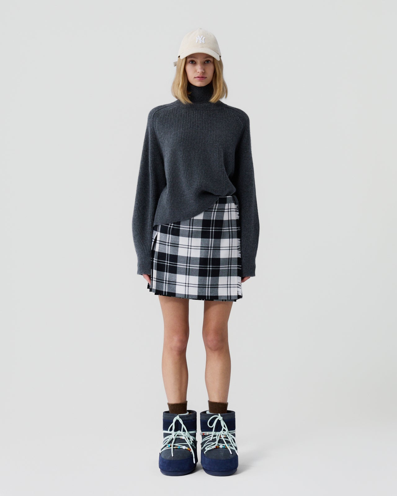 Cropped Rib Turtleneck - Charcoal