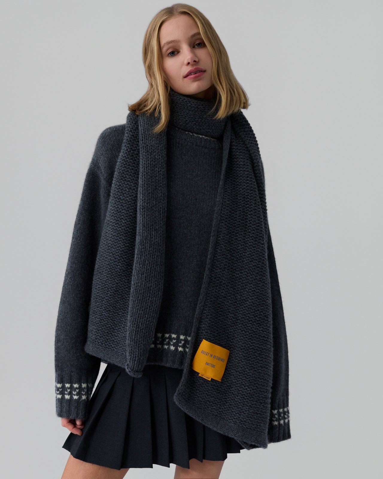 Tipped Cozy Crew - Charcoal/Mist