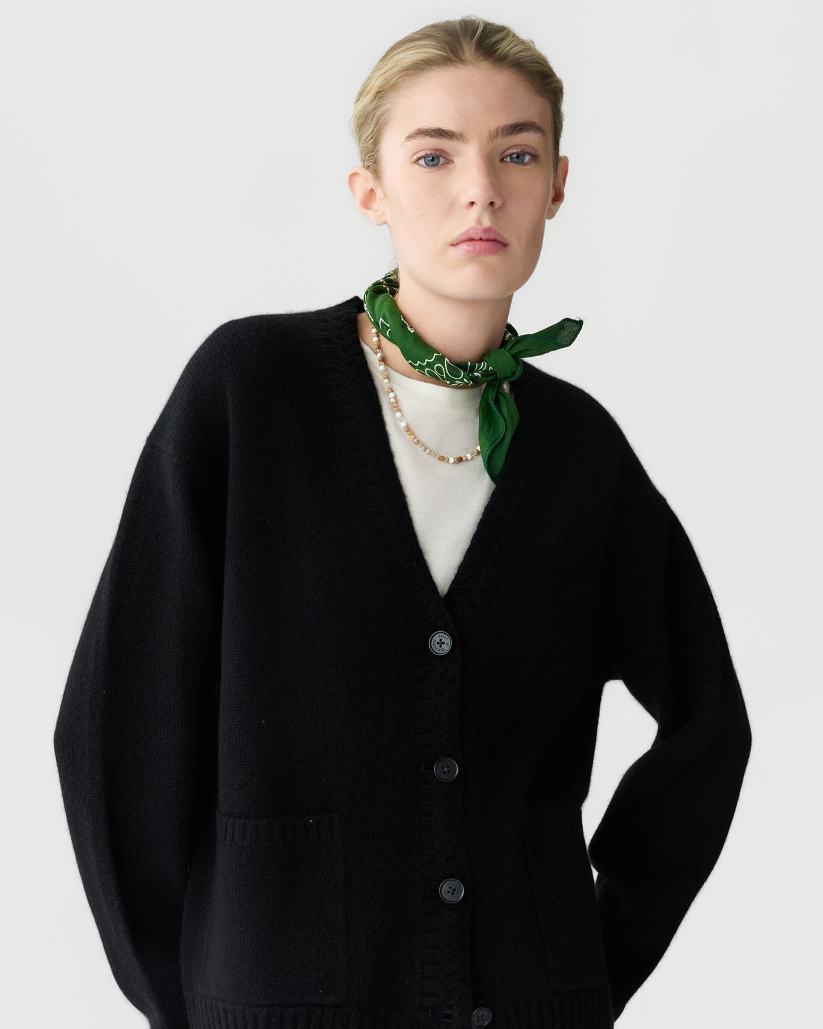 The Cardigan - Black