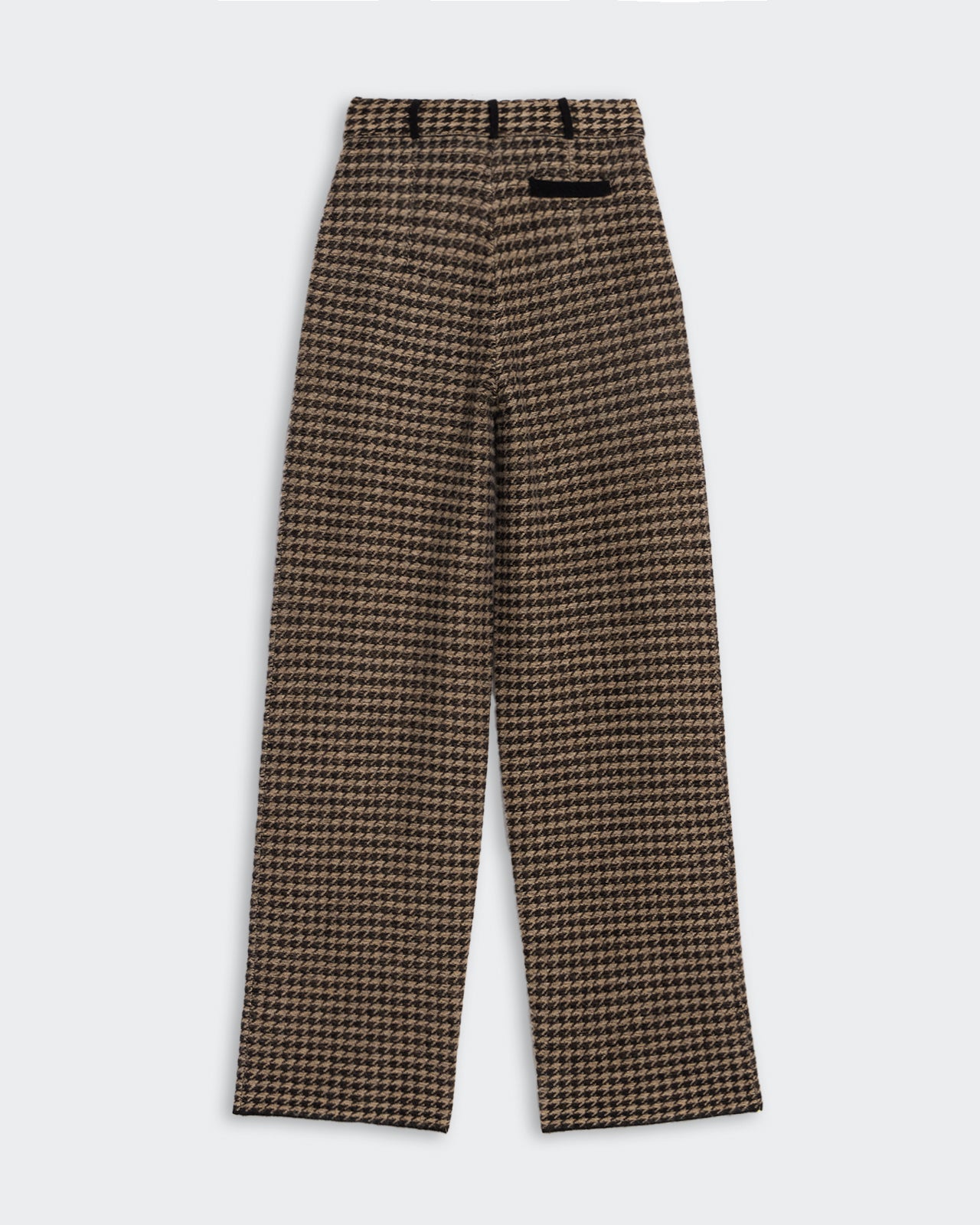 Houndstooth Tailored Trouser Black Dune in medium-weight cashmere with belt loops and side pockets for women.