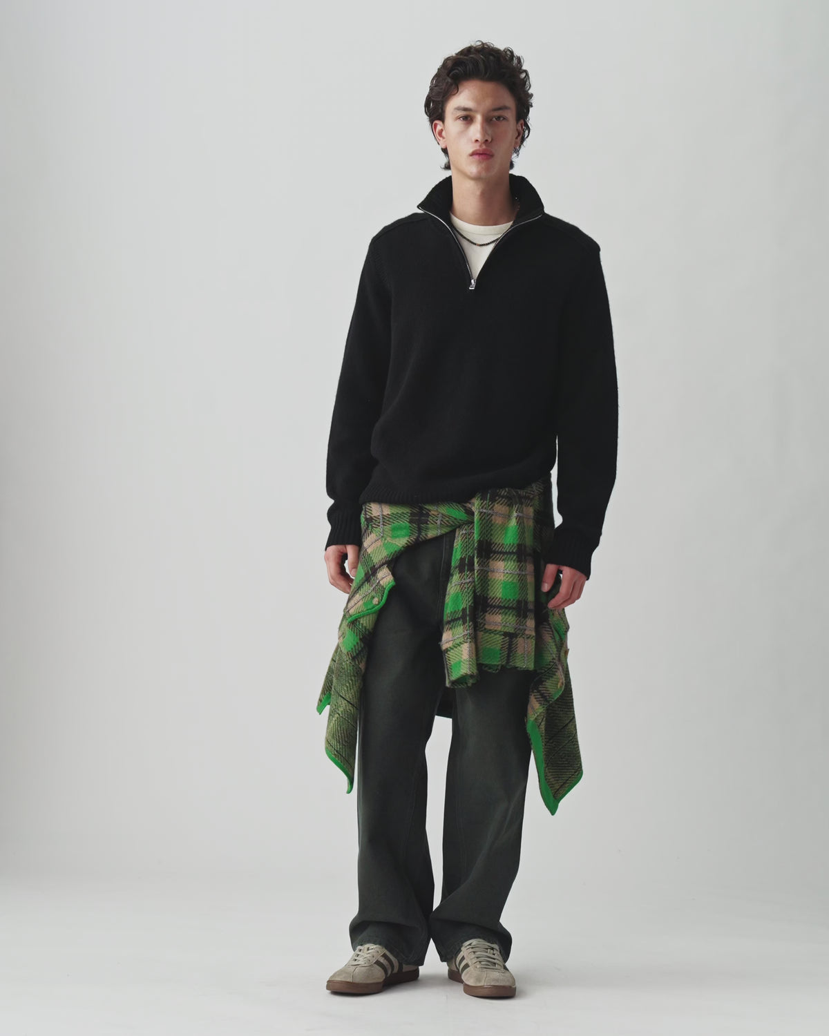 Half Zip Turtleneck - Black