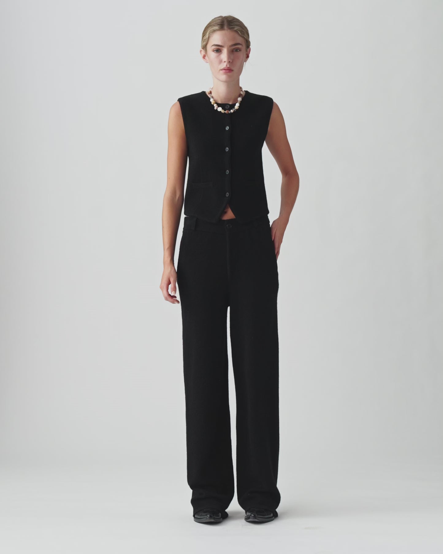 Tailored Crew Vest - Black